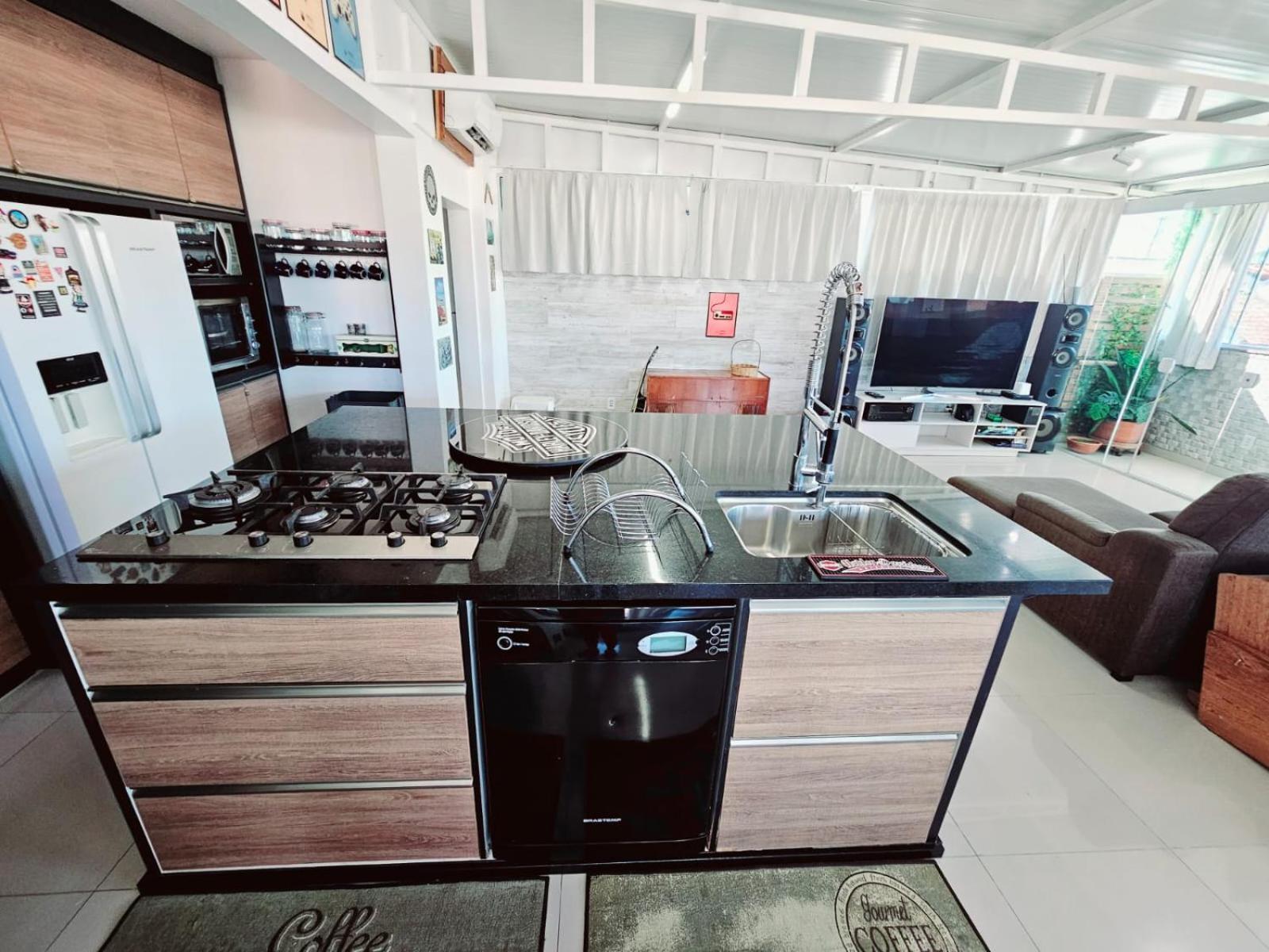 Cobertura Gourmet A 300Mts Da Praia De Canasvieiras Norte Da Ilha De Floripa ฟลอเรียนอโปลิส ภายนอก รูปภาพ